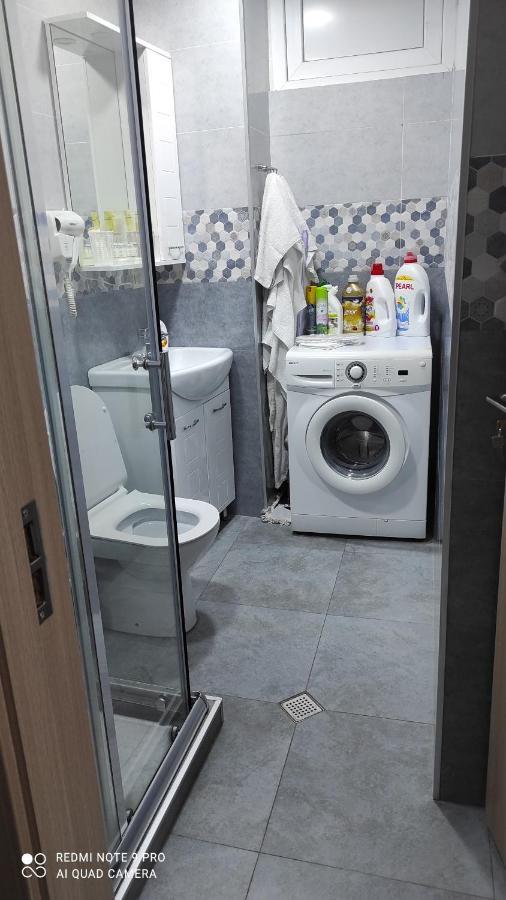 Family Apartament Lejlighed Tbilisi Eksteriør billede